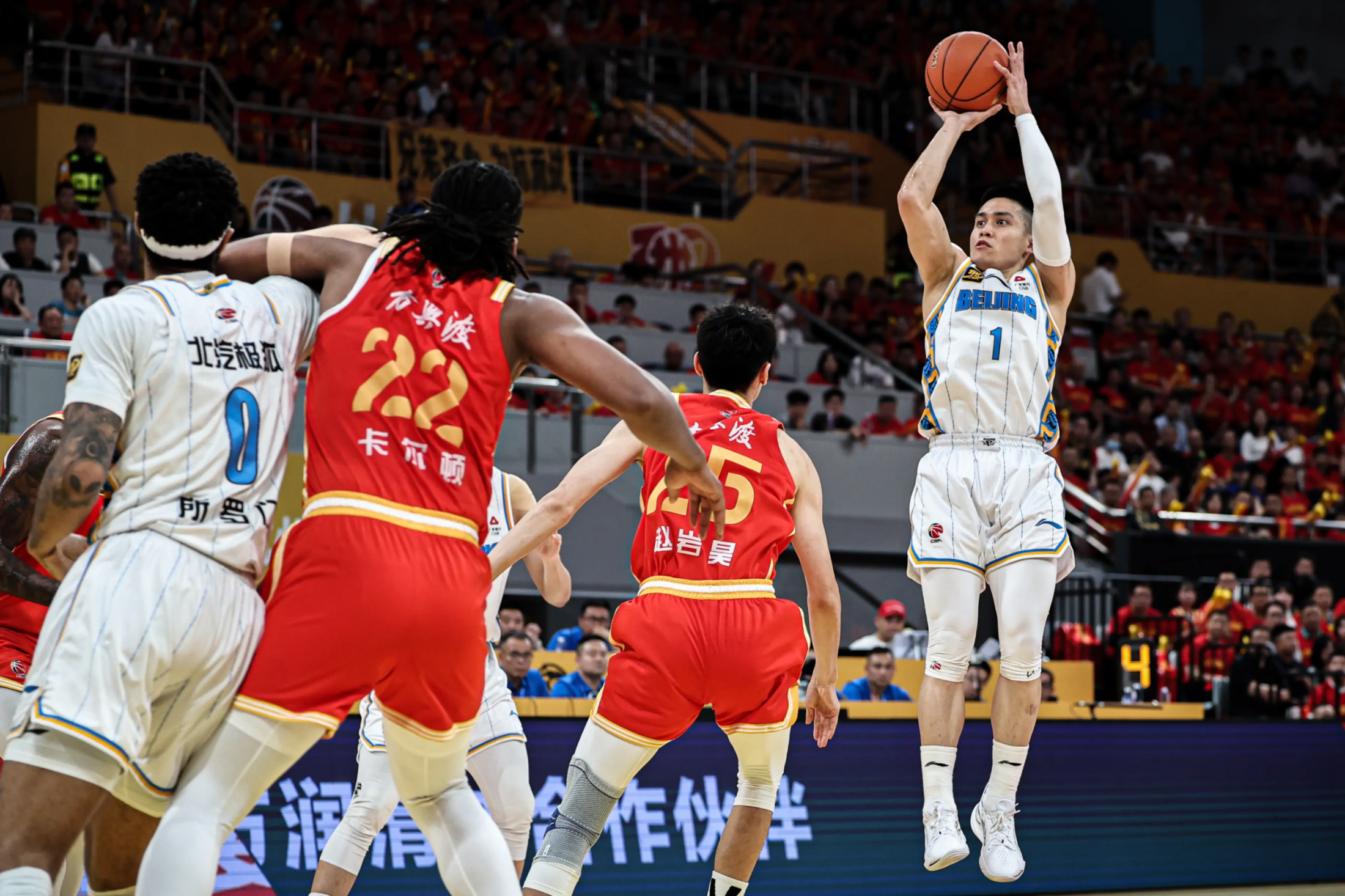 开云棋牌 -里程碑夜广厦男篮迎来里程碑，中超今夜刷纪录，更衣室稳定，临场指挥获称赞的简单介绍