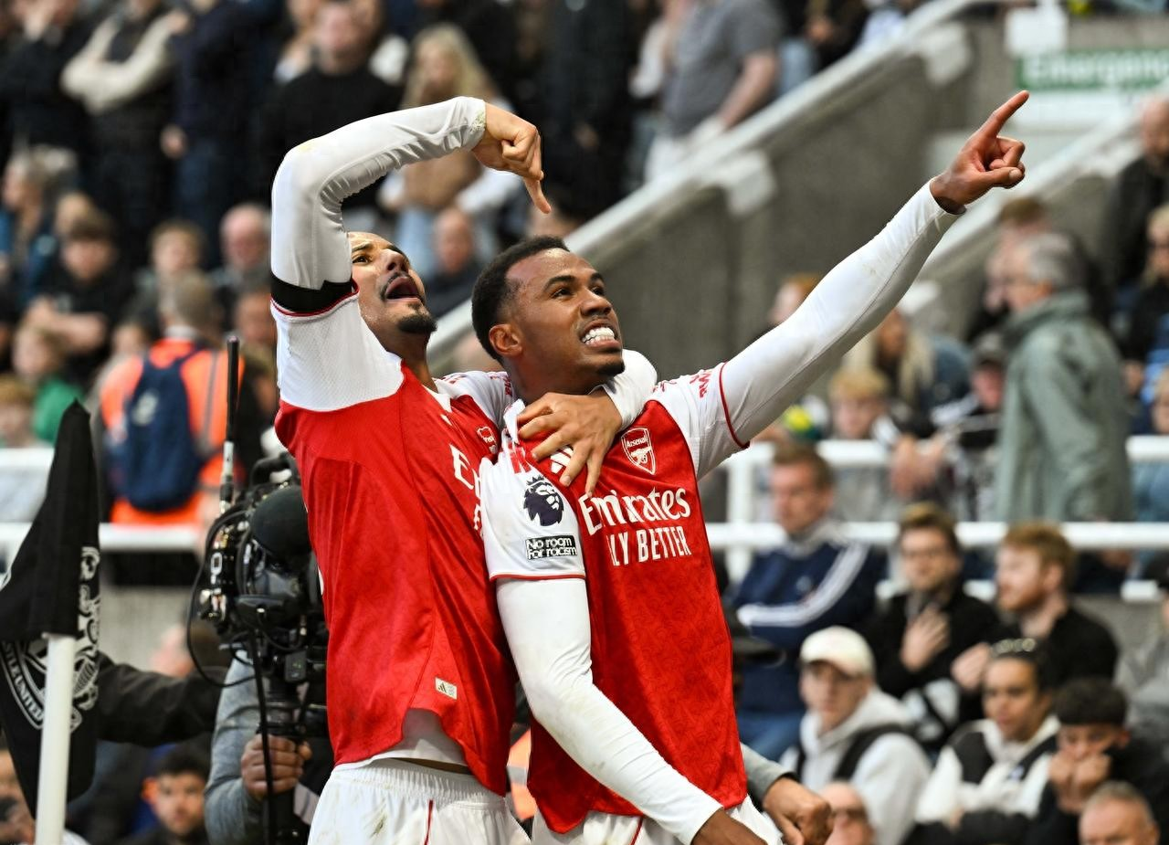 开云网页 -包含今夜意甲焦点战，阿森纳刷新队史纪录，球迷炸锅，赛程密集仍需轮换的词条